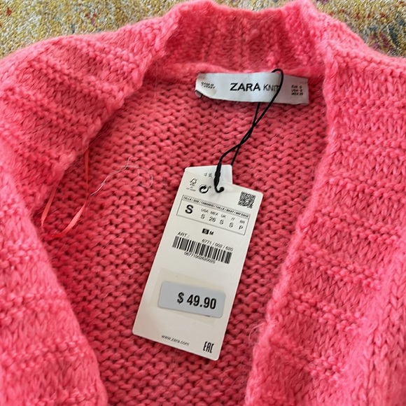 Oversized Zara Sweater - Picture 2 of 3